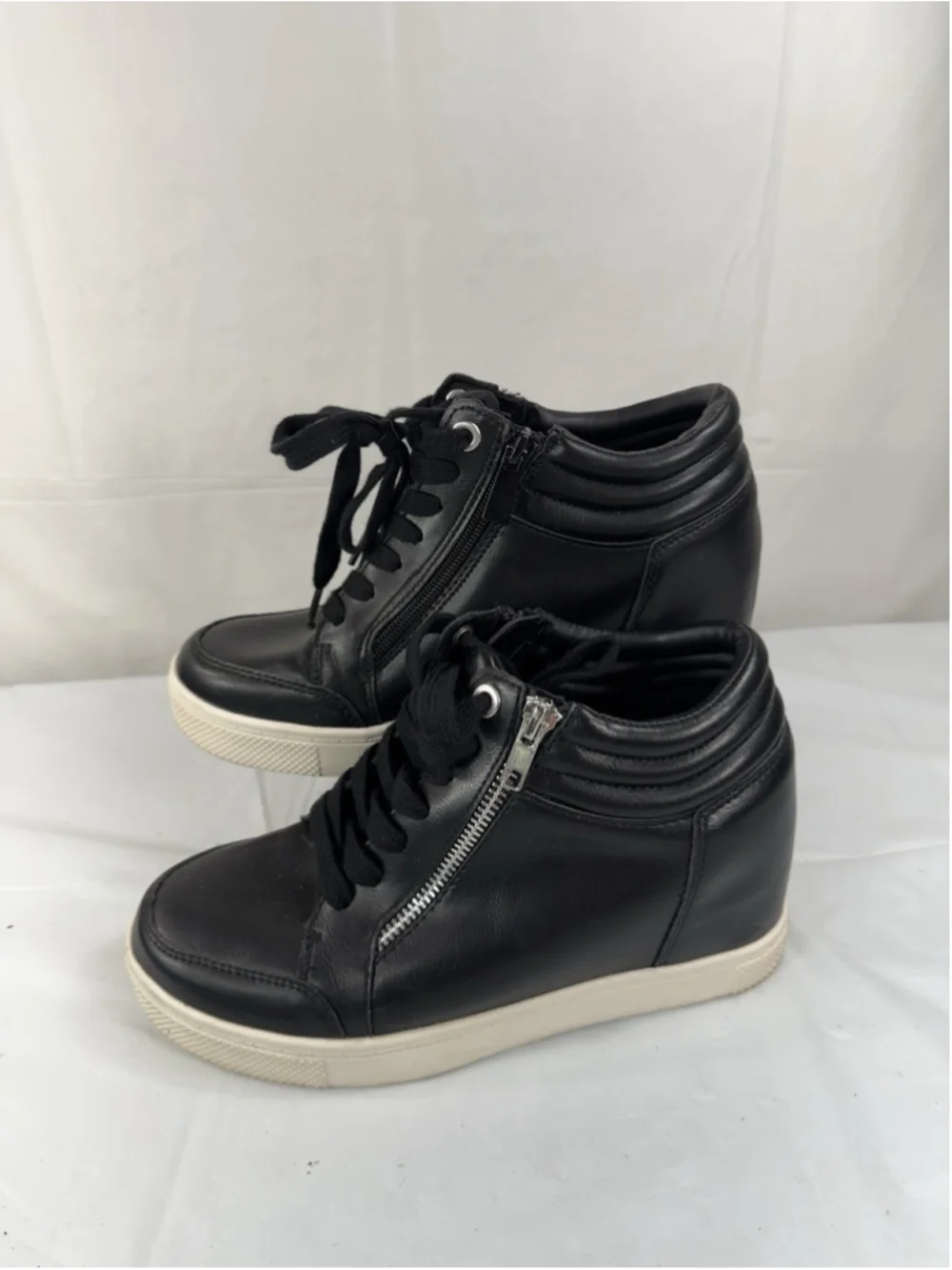 Torrid Women's Tons Wedge Sneaker Black 8WW